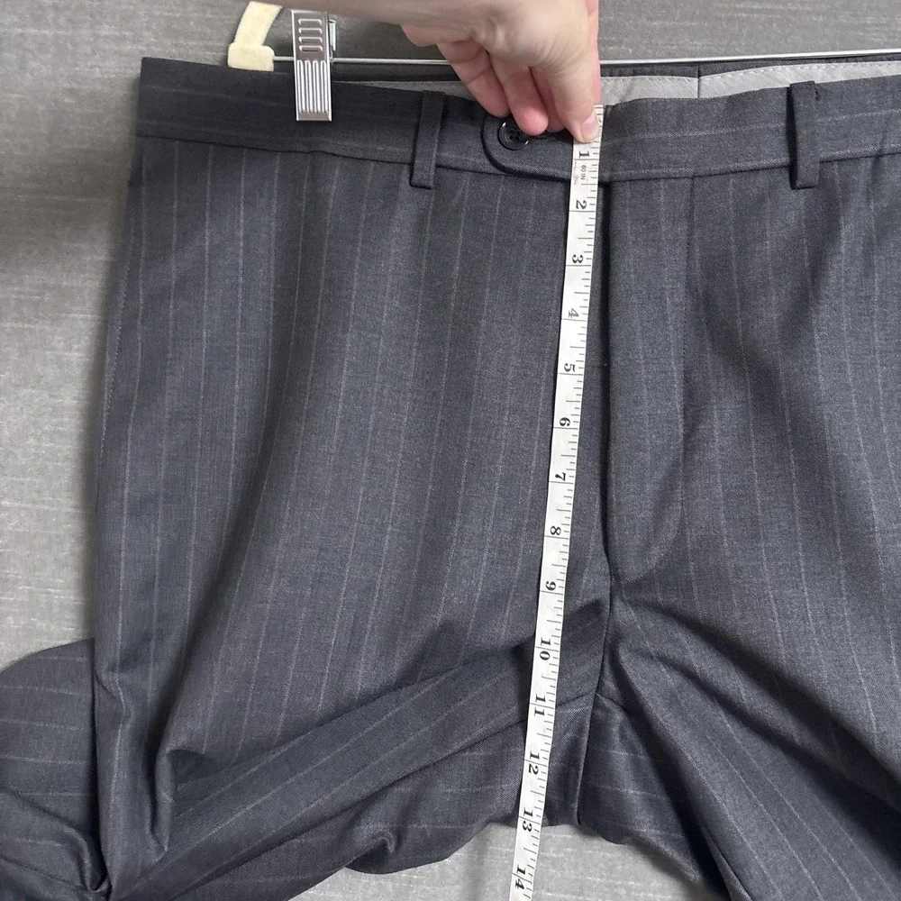 Jack Victor Suit 44R 38W Gray Chalk Stripe 130s Italian Wool Canada Classic 46R